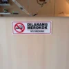 sign silarang merokok